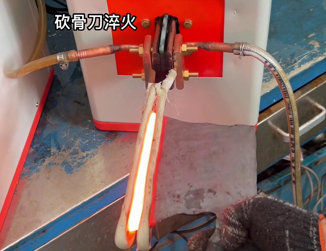亚洲WWW啪成人一区二区麻豆超高频淬火机：刀具制造领域中淬火热处理的革新力量